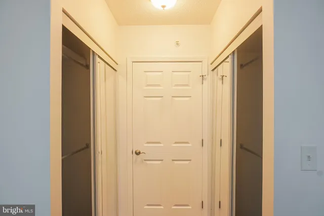 $2,195 | 11710 Old Georgetown Road, Unit 809, North Bethesda, MD 20852