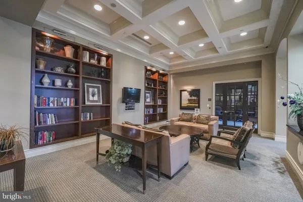 $2,195 | 11710 Old Georgetown Road, Unit 809, North Bethesda, MD 20852