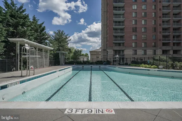 $2,195 | 11710 Old Georgetown Road, Unit 809, North Bethesda, MD 20852
