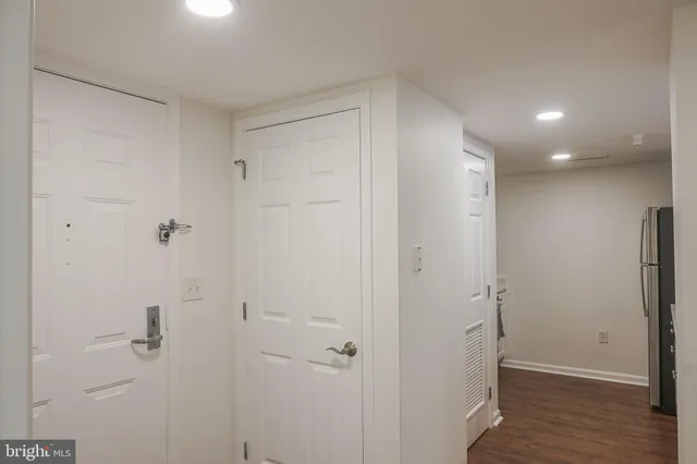 $2,195 | 11710 Old Georgetown Road, Unit 809, North Bethesda, MD 20852