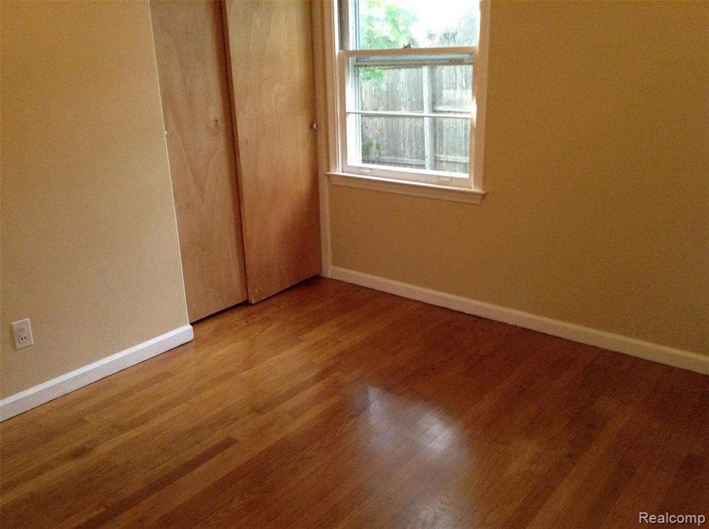 21101 Greenview Road Southfield, MI 48075 - Photo 24 of 28