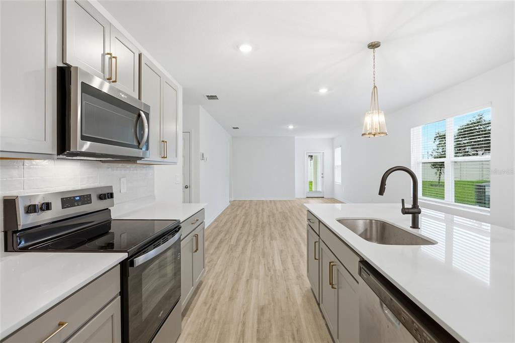 5735 Mountain Road Davenport, FL 33837 - Photo 6 of 29