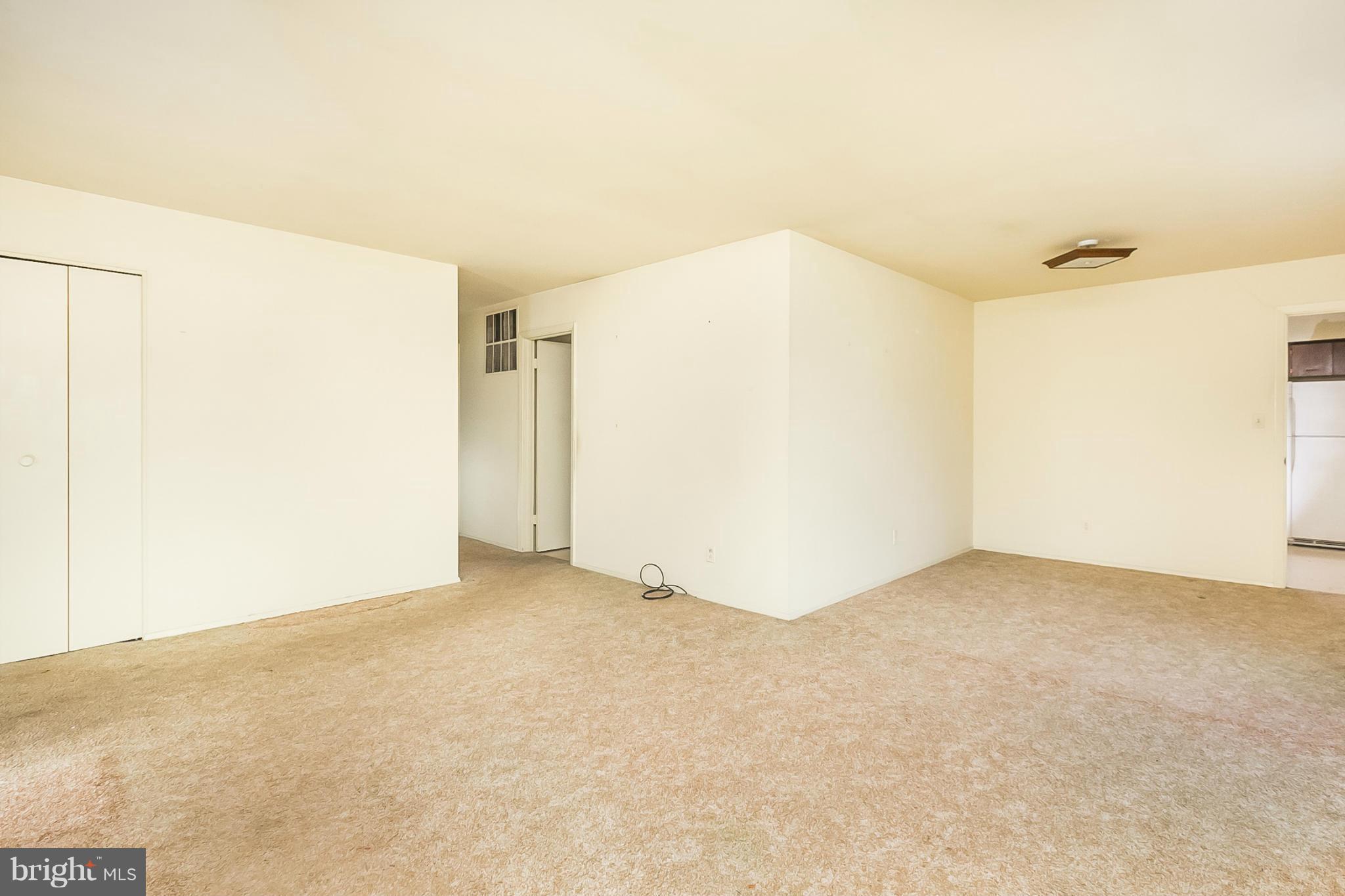 6738 Fordcrest Road Baltimore, MD 21237 - Photo 5 of 28 a view of an empty room