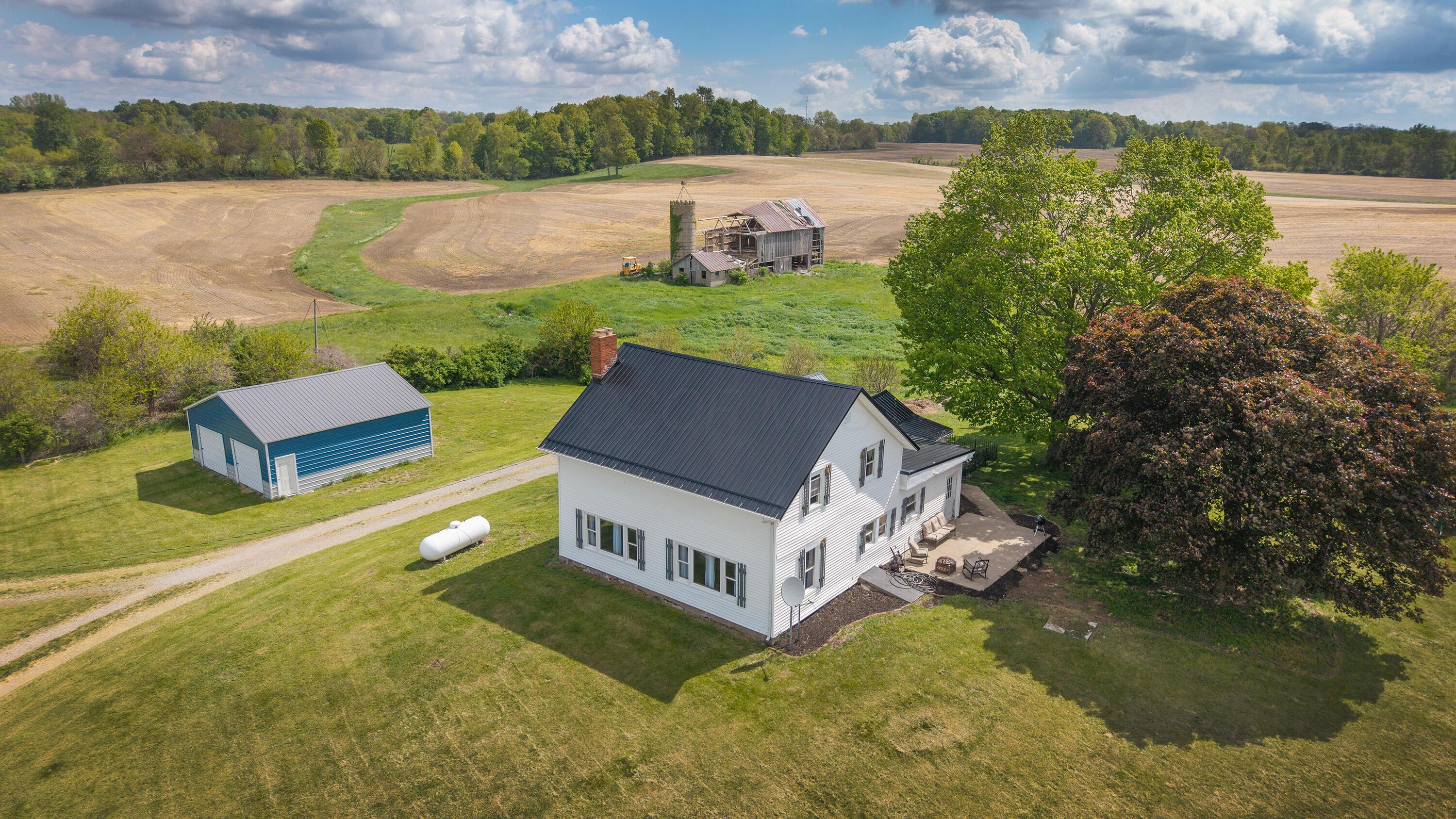 6520 Hall Road Centerburg, OH 43011 - Photo 4 of 31 6520Hall_04
