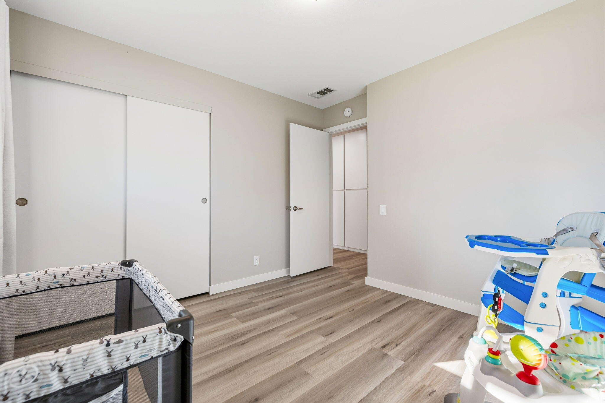 74370 Primrose Drive Palm Desert, CA 92260 - Photo 23 of 50 a view of an empty room