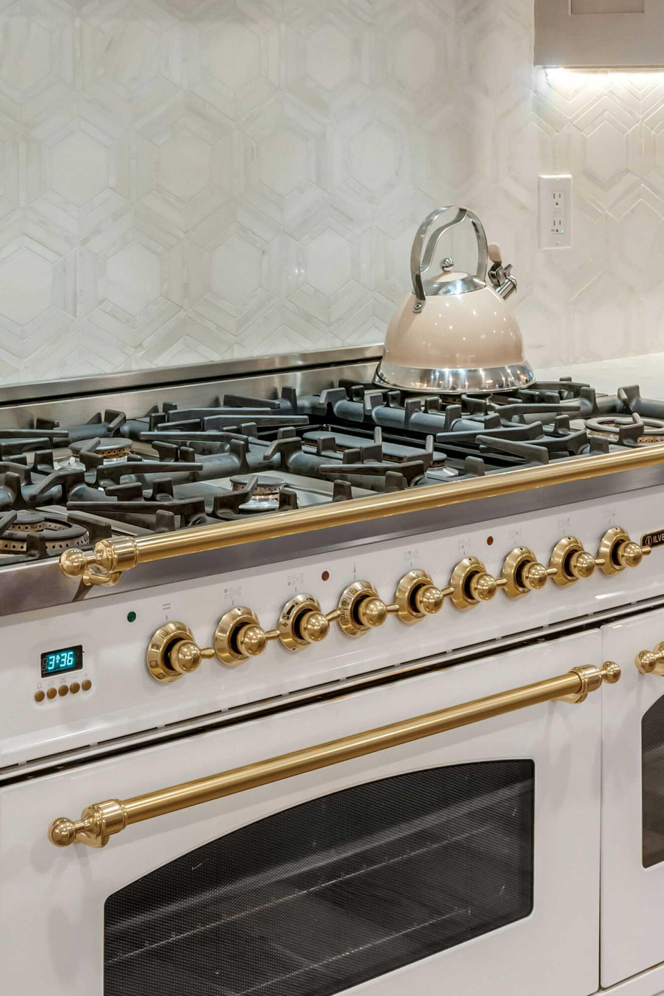 23 Edgewater Alley Isle of Palms, SC 29451 - Photo 11 of 65 6