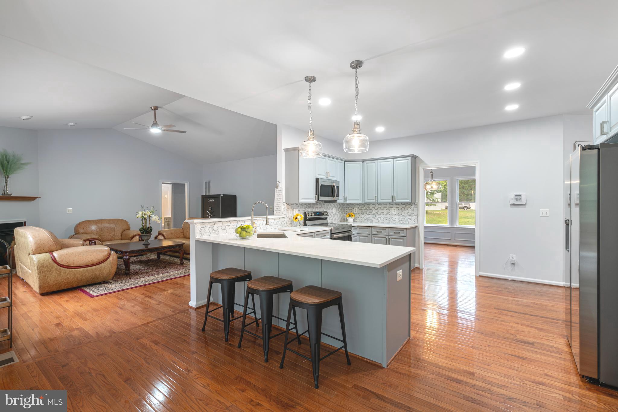 13647 Van Doren Road Manassas, VA 20112 - Photo 19 of 49 Bright, modern, and functional