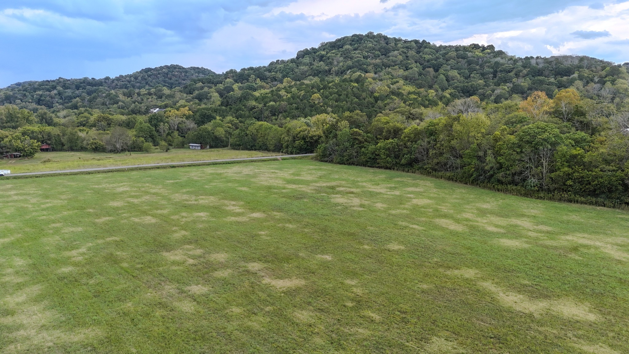 9 Hartsville Road Lafayette, TN 37083 - Photo 1 of 17