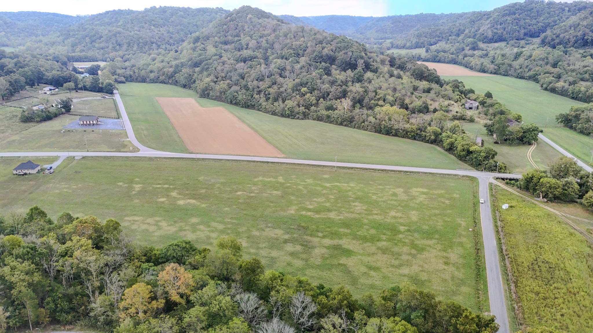 9 Hartsville Road Lafayette, TN 37083 - Photo 7 of 17