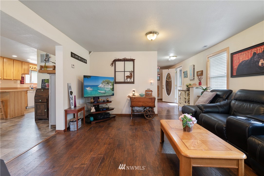 144 Loop Road Centralia, WA 98531 - Photo 6 of 34 Gallery Image 6
