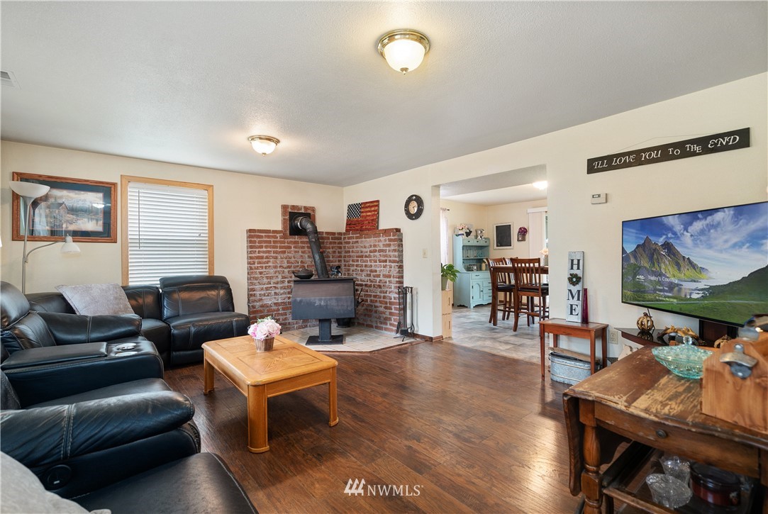 144 Loop Road Centralia, WA 98531 - Photo 8 of 34 Gallery Image 8