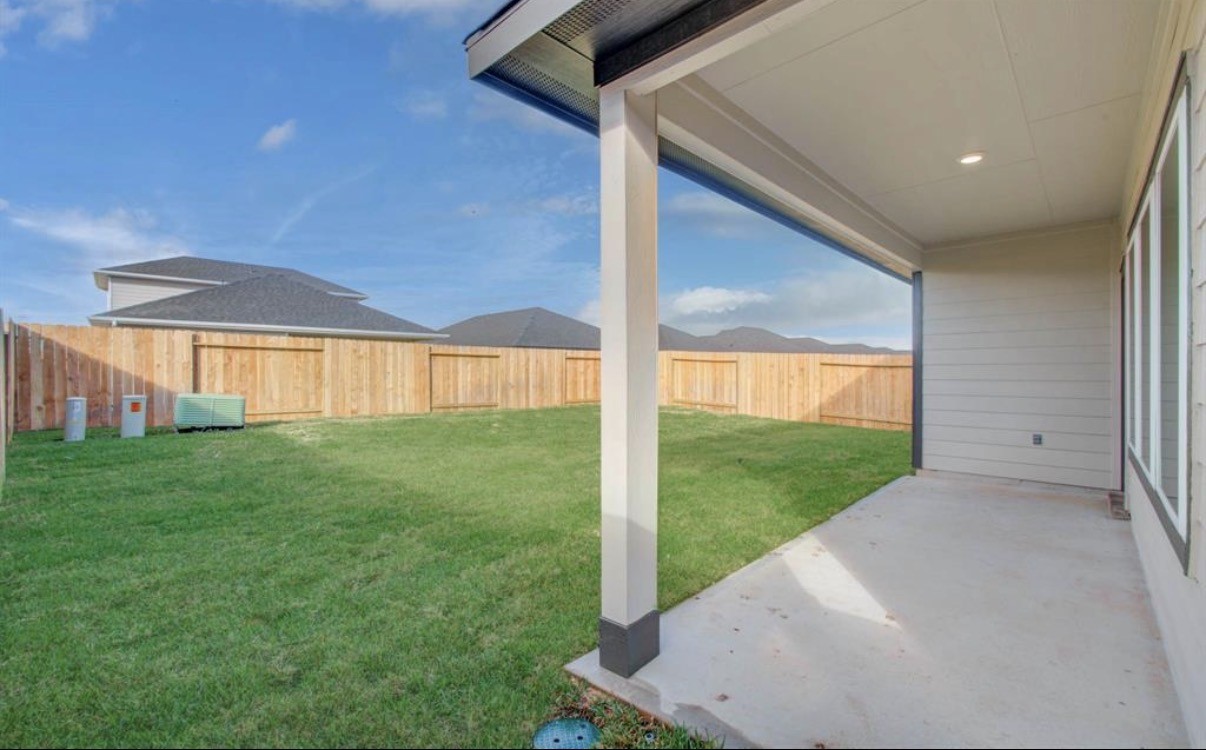 4230 Ramsbury Reach Court Fulshear, TX 77441 - Photo 17 of 18