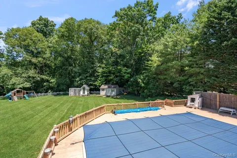 $1,099,000 | 27 Hennessey Drive, Huntington, NY 11743