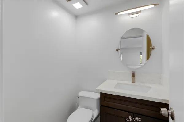 $4,600 | 21900 Marylee Street, Unit 257, Woodland Hills, CA 91367
