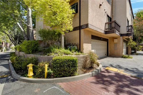 $4,600 | 21900 Marylee Street, Unit 257, Woodland Hills, CA 91367