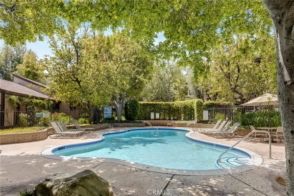 $4,600 | 21900 Marylee Street, Unit 257, Woodland Hills, CA 91367