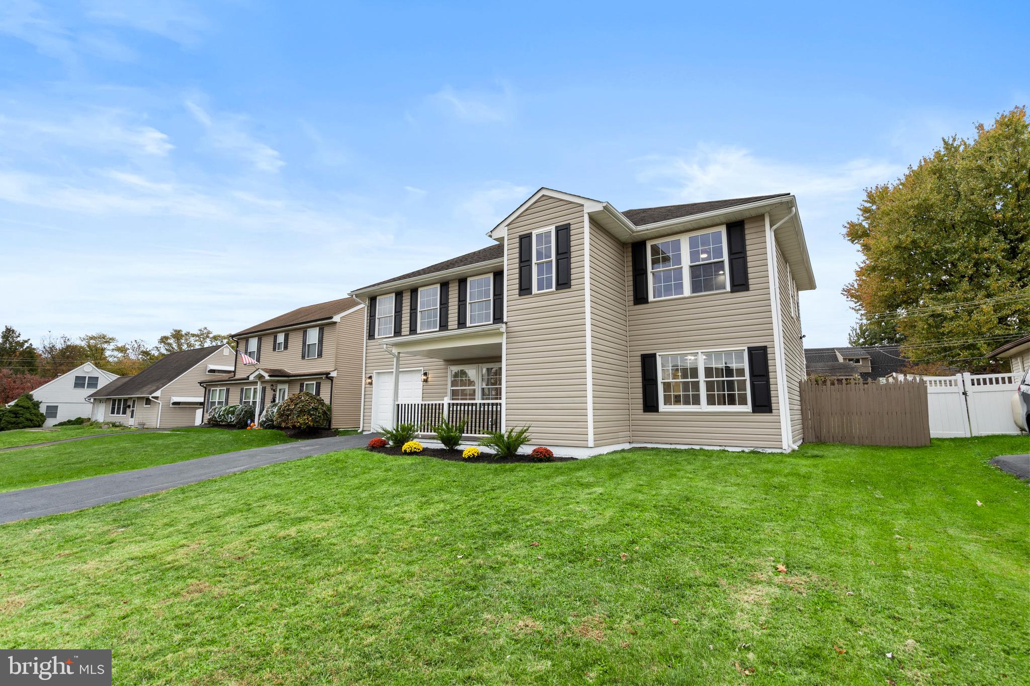 19 Prunewood Road Levittown, PA 19056 - Photo 4 of 48 Gallery Image 4