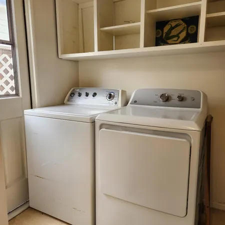 $4,800 | 906 North Nopal Street, Santa Barbara, CA 93103