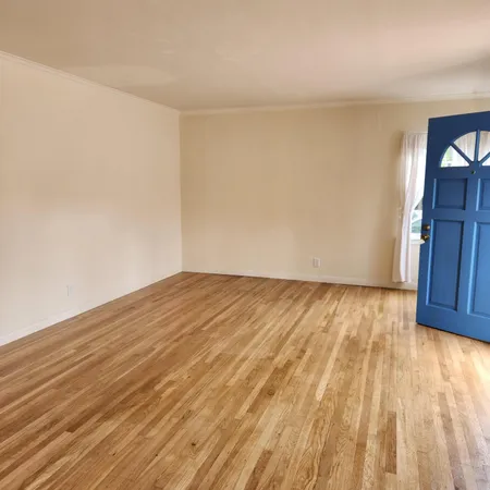 $4,800 | 906 North Nopal Street, Santa Barbara, CA 93103