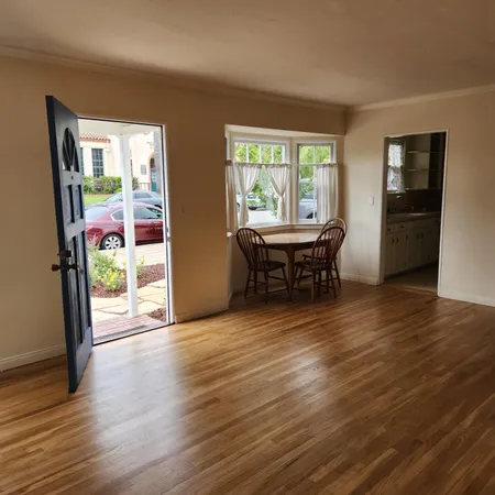 $4,800 | 906 North Nopal Street, Santa Barbara, CA 93103