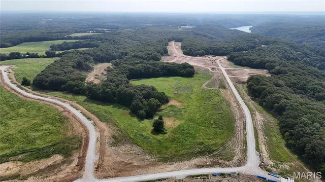 $300,000 | 408 Stones Throw Court, Defiance, MO 63341