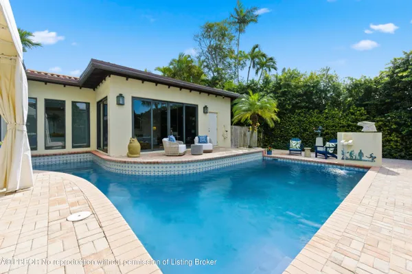 $40,000 | 264 Everglade Avenue, Palm Beach, FL 33480