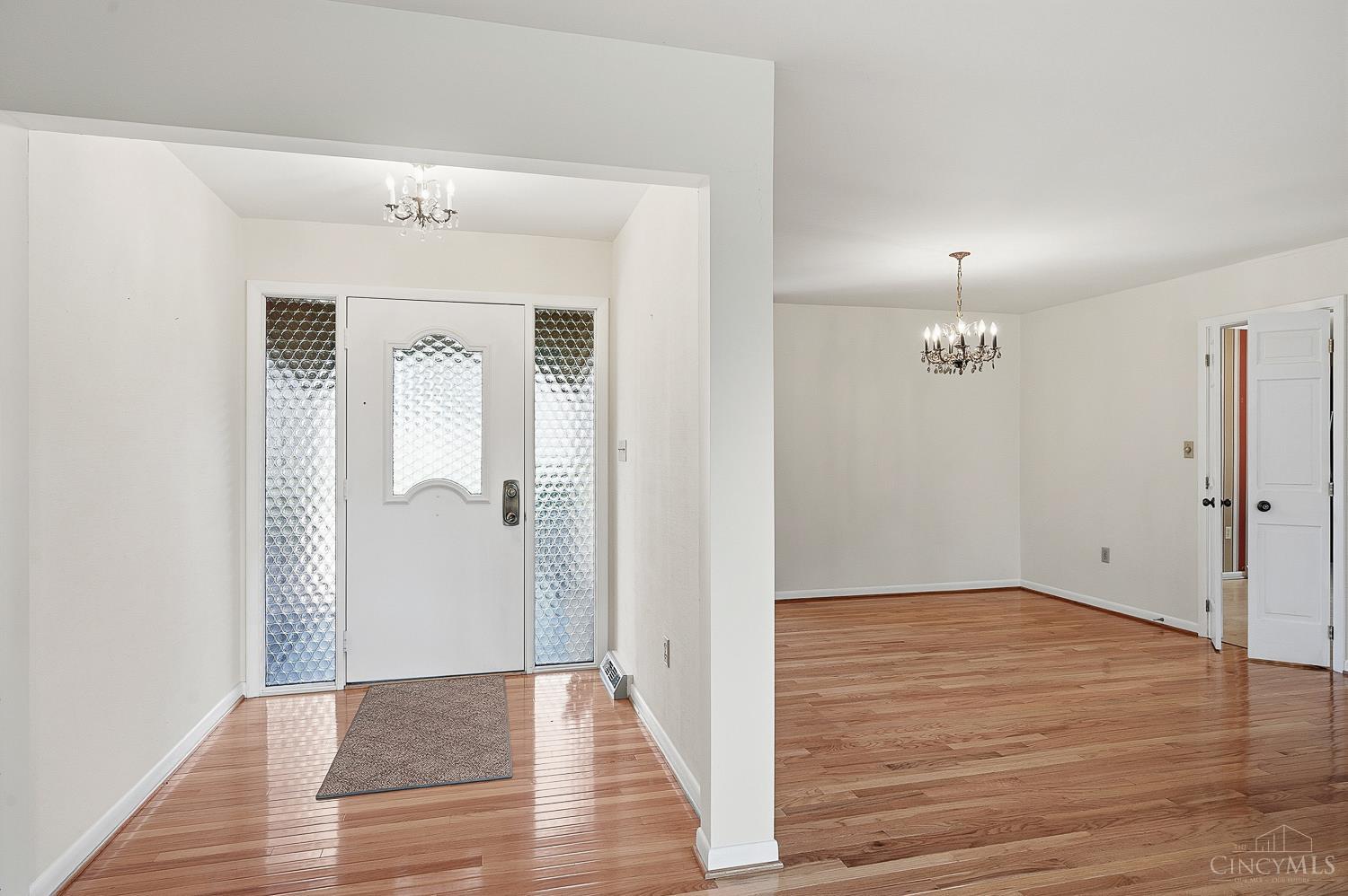 7999 Dimmick Road West Chester, OH 45241 - Photo 11 of 76