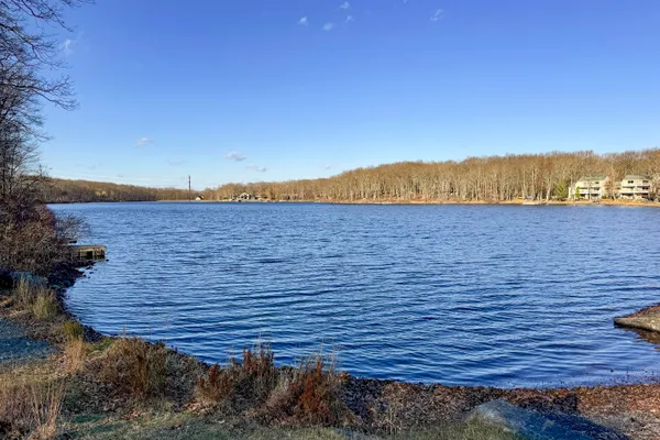 $4,000 | 1212 Acacia Drive, Hawley, PA 18428