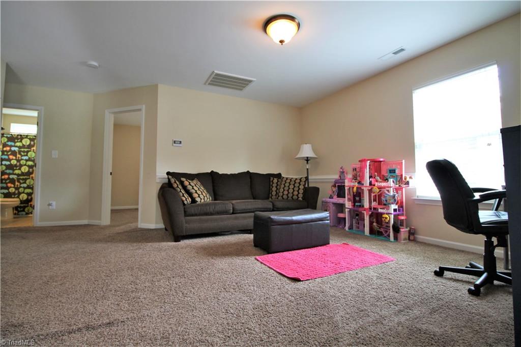1830 Castle Gate Court High Point, NC 27265 - Photo 12 of 22 Gallery Image 12