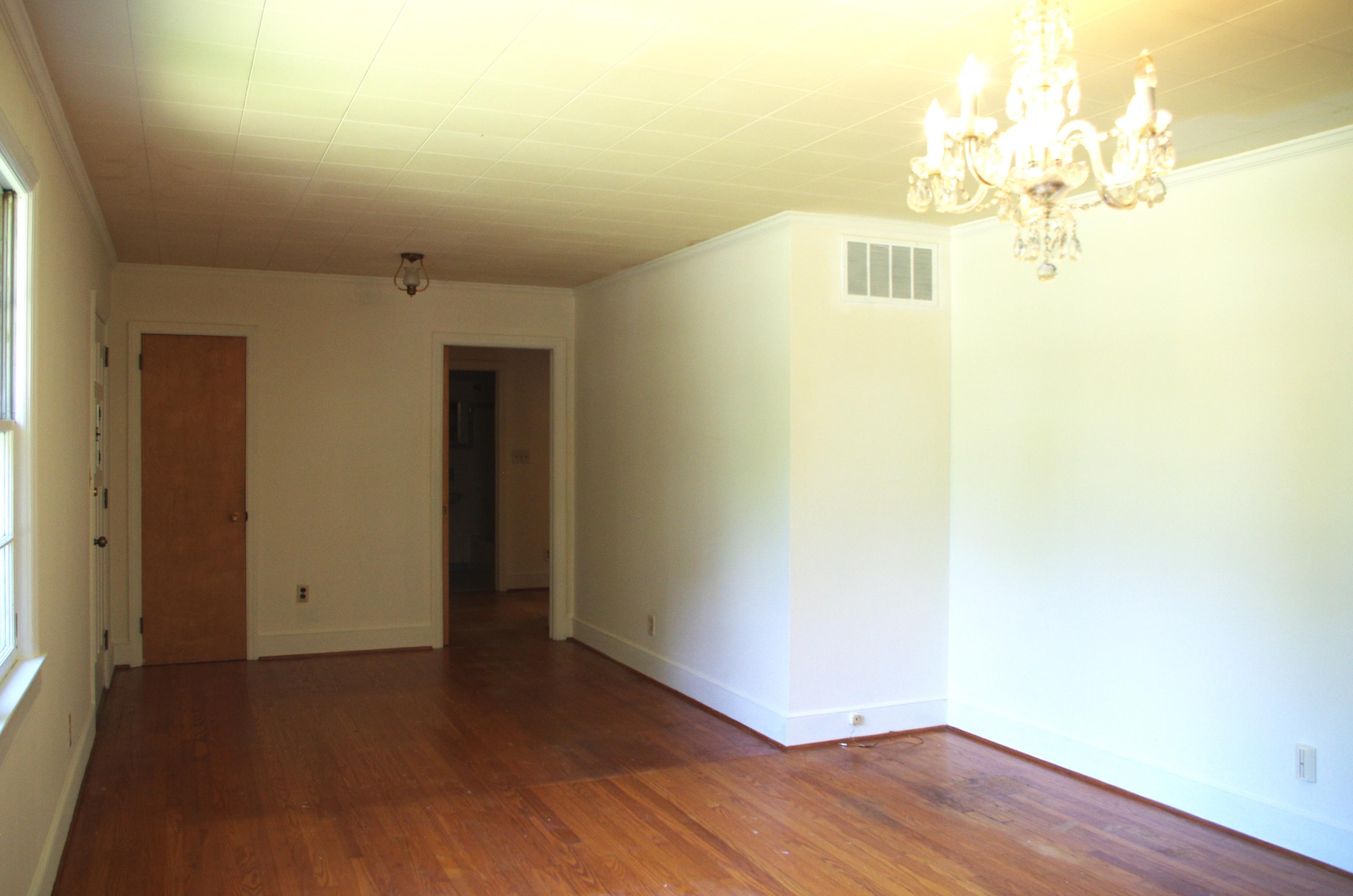 1131 Wyndham Road Charleston, SC 29412 - Photo 3 of 16 Living Room