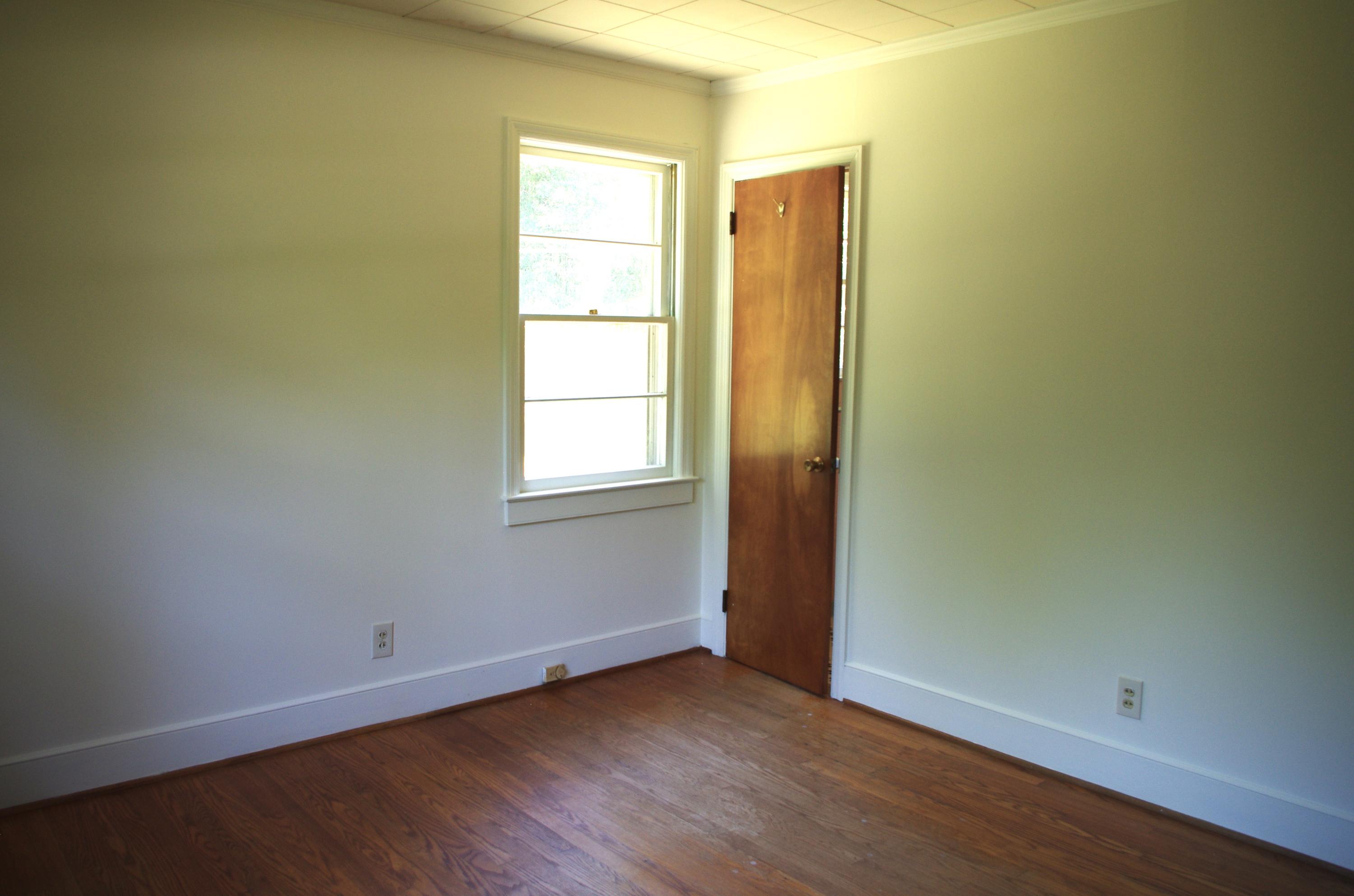1131 Wyndham Road Charleston, SC 29412 - Photo 8 of 16 Master Bedroom w/Half Bath