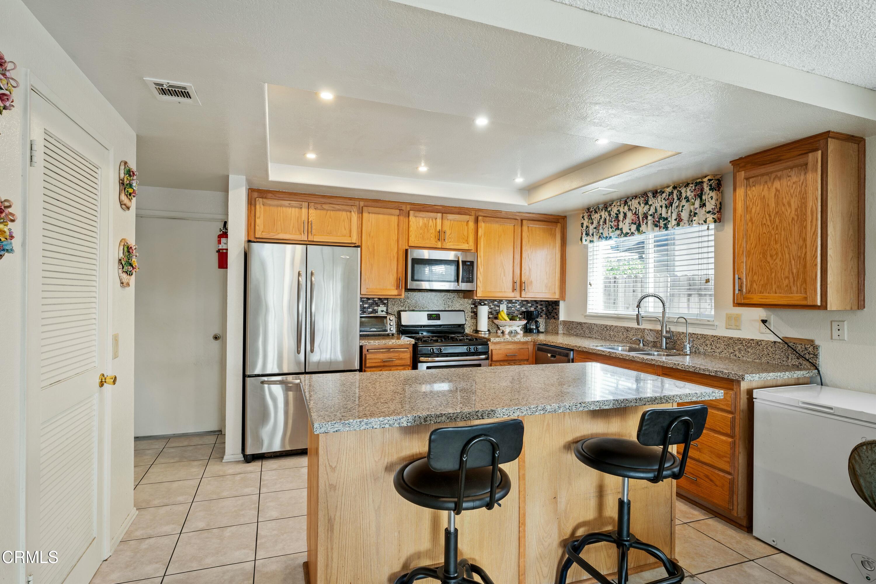 1600 Nelson Place Oxnard, CA 93033 - Photo 19 of 37 tempImageqMsBju