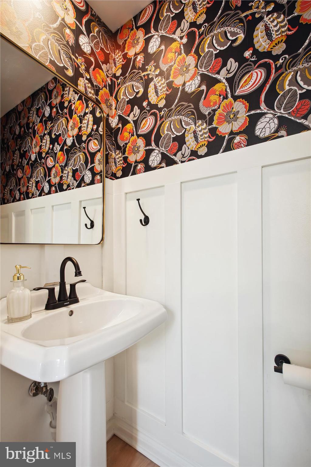 2433 Jostaberry Way Odenton, MD 21113 - Photo 16 of 45 Powder room