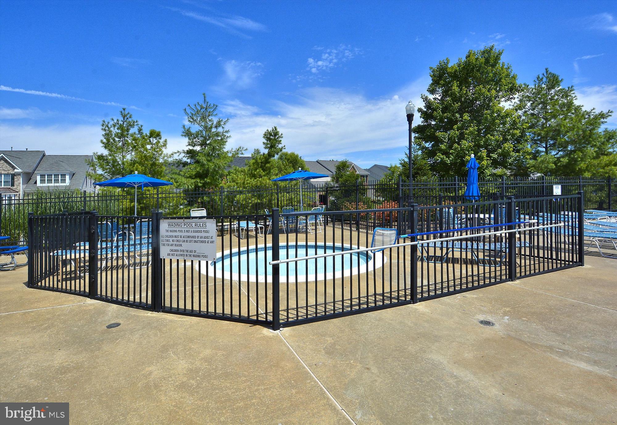 2433 Jostaberry Way Odenton, MD 21113 - Photo 40 of 45 Community pool