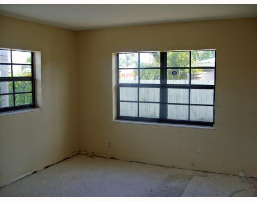 1327 North Park Road Hollywood, FL 33021 - Photo 7 of 11 Other