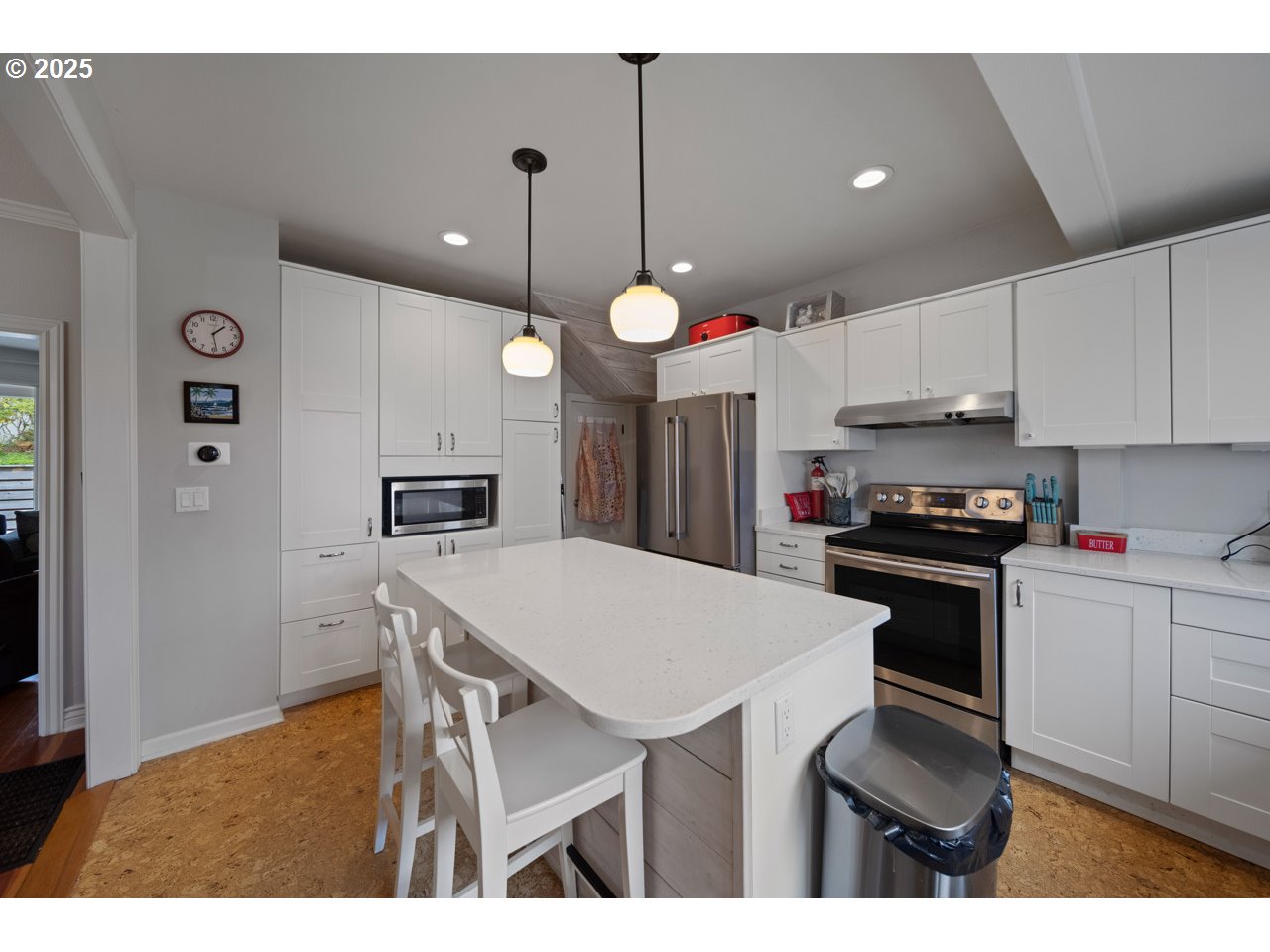 662 South 11th Street Coos Bay, OR 97420 - Photo 34 of 47