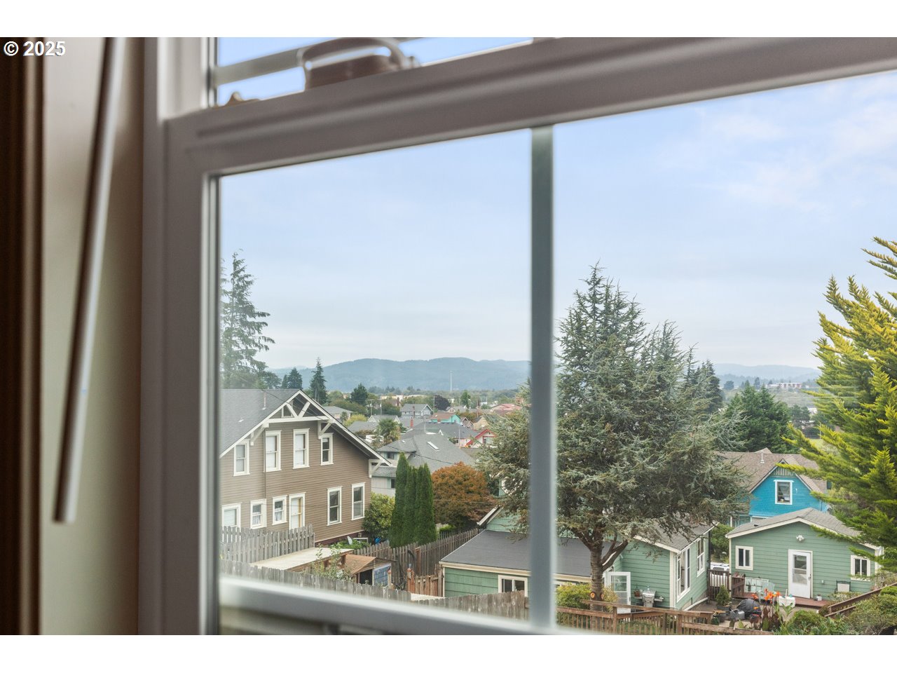 662 South 11th Street Coos Bay, OR 97420 - Photo 44 of 47