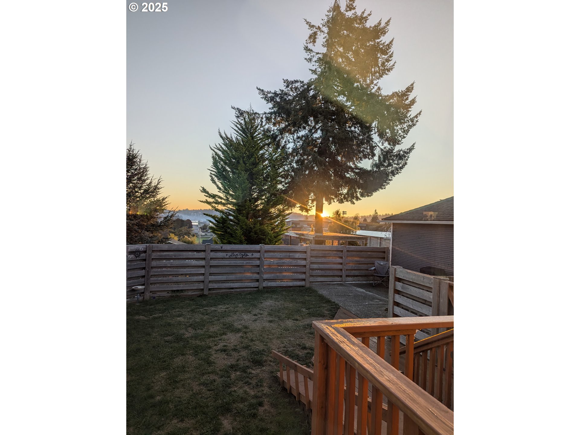 662 South 11th Street Coos Bay, OR 97420 - Photo 6 of 47