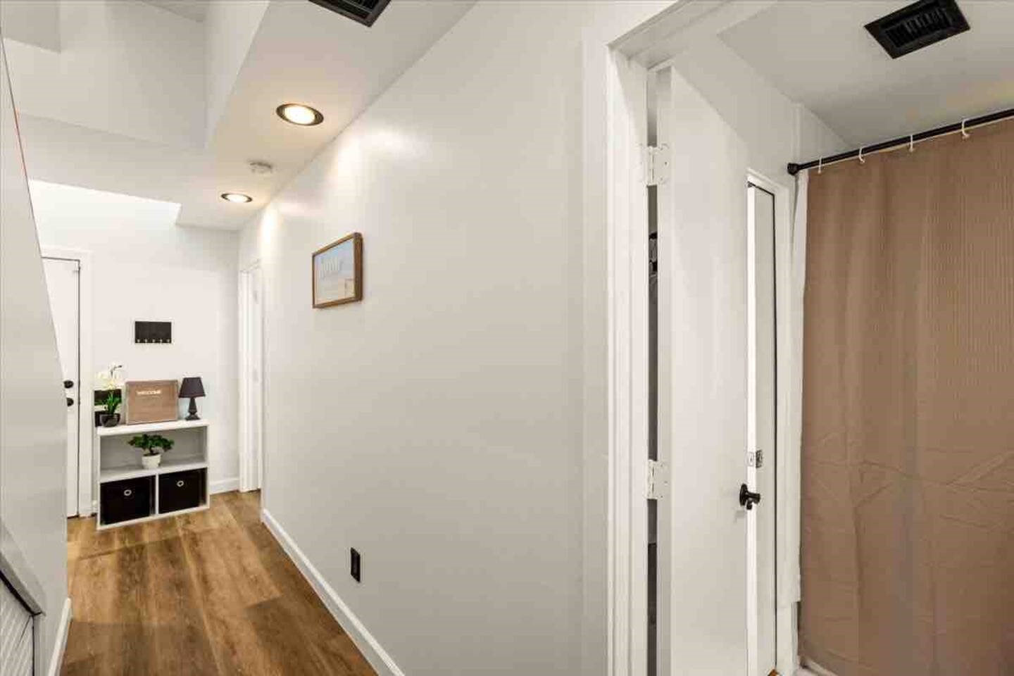 712 Ruthven Street Houston, TX 77019 - Photo 15 of 32 *Staged prior