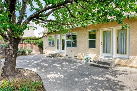 $1,050,000 | 155 Cooper Street, Sonoma, CA 95476