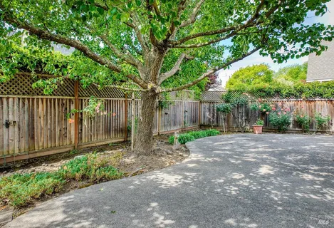 $1,050,000 | 155 Cooper Street, Sonoma, CA 95476