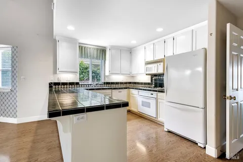 $1,050,000 | 155 Cooper Street, Sonoma, CA 95476