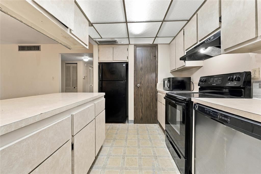 2811 Southwest Archer Road, Unit T167 Gainesville, FL 32608 - Photo 16 of 27 Gallery Image 16