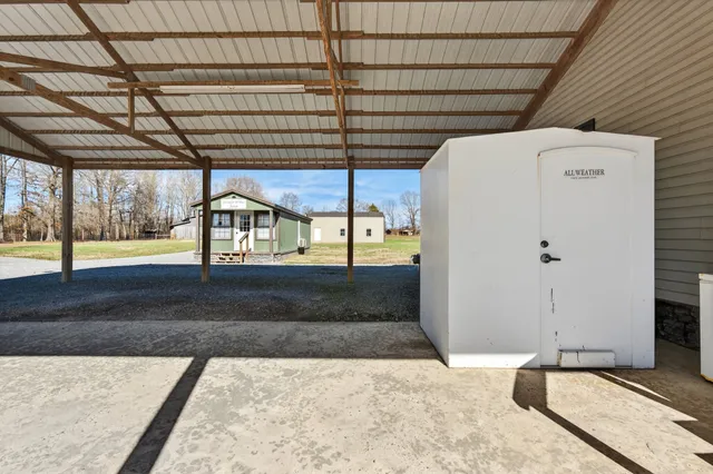 $454,900 | 16 Clayton Acres Road, Fayetteville, TN 37334