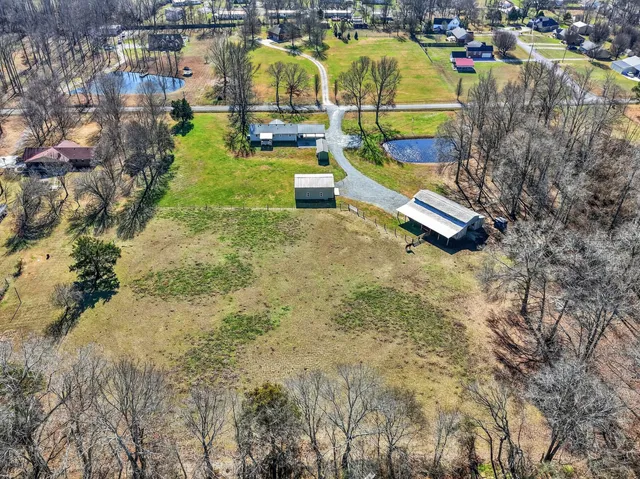 $454,900 | 16 Clayton Acres Road, Fayetteville, TN 37334
