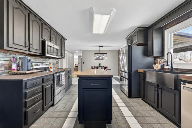 $454,900 | 16 Clayton Acres Road, Fayetteville, TN 37334