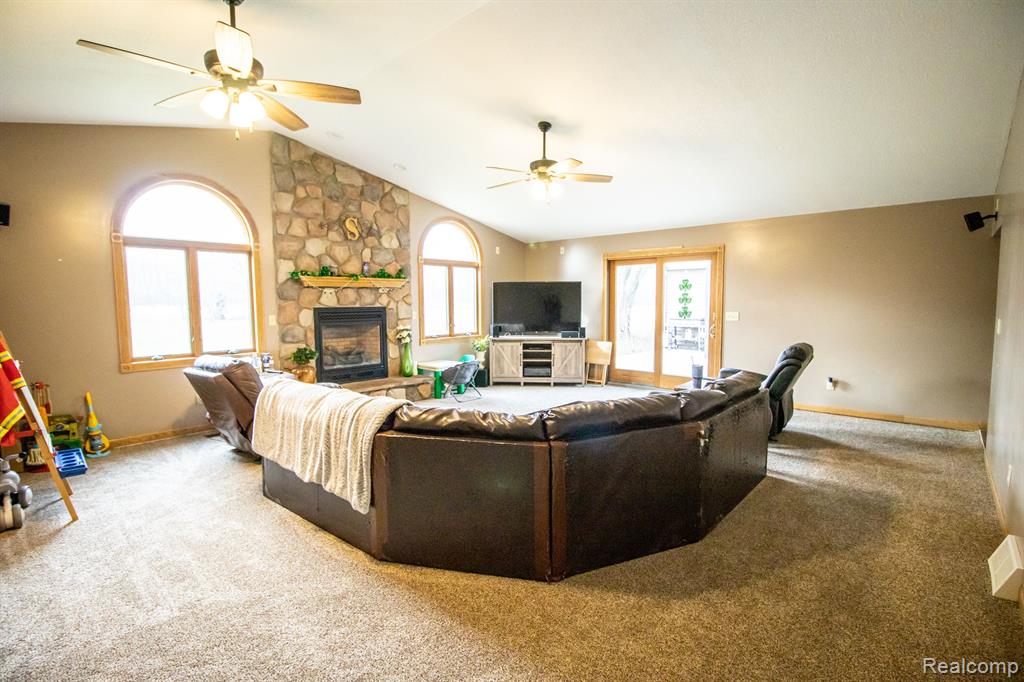 9310 Canada Road Birch Run, MI 48415 - Photo 10 of 44