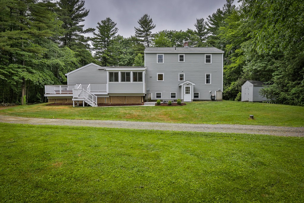 81 Albright Road Sterling, MA 01564 - Photo 3 of 30 Gallery Image 3
