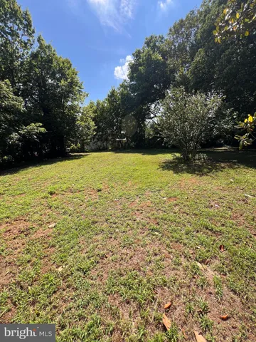 $2,100 | 704 West Washington Street, Charles Town, WV 25414