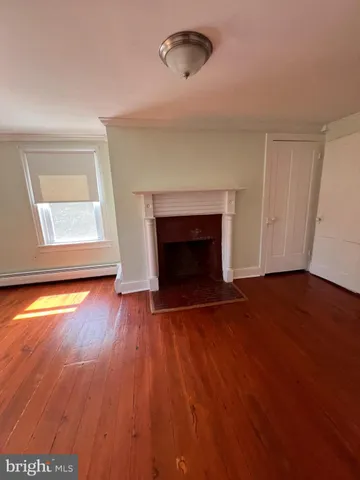 $2,100 | 704 West Washington Street, Charles Town, WV 25414